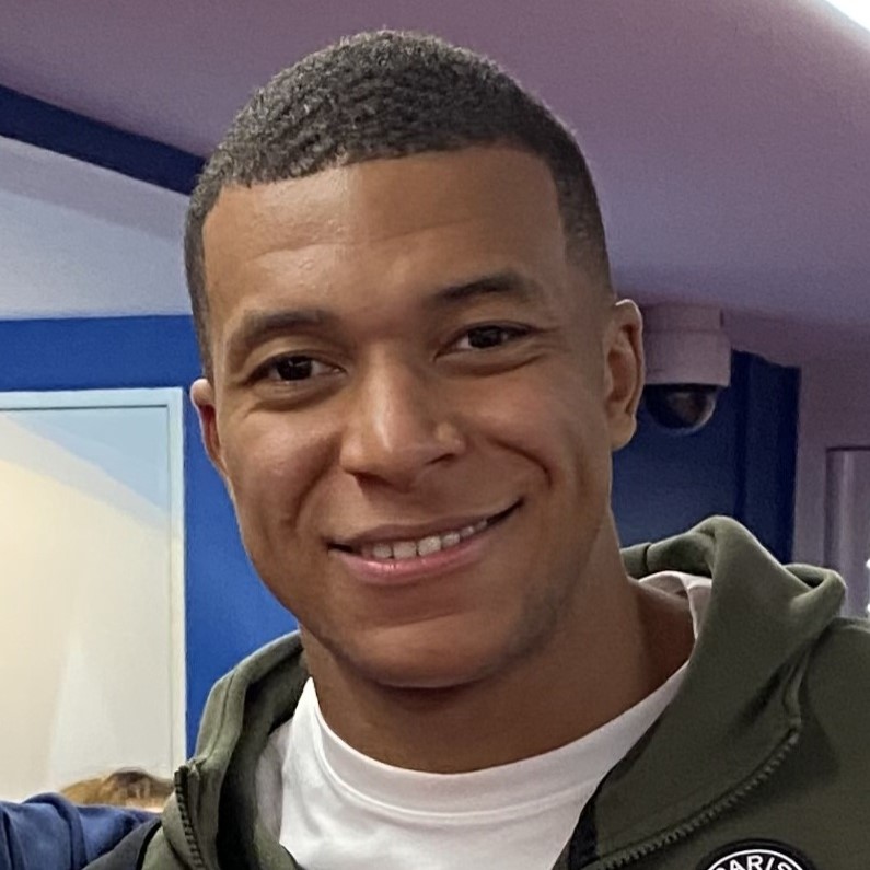 Kylian Mbappé - France Forward