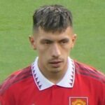 Lisandro Martinez crop